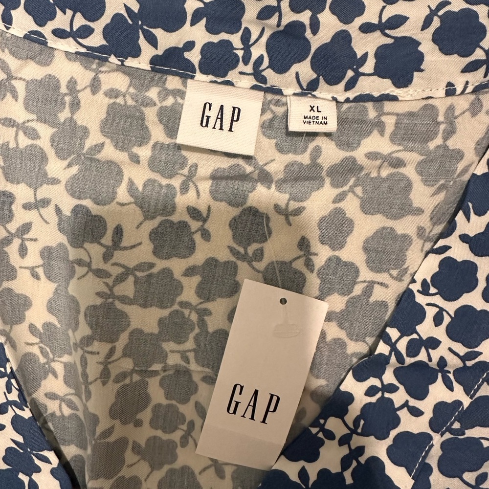 GAP Blue Relaxed Short Sleeve Blouse - Picture 3 of 3